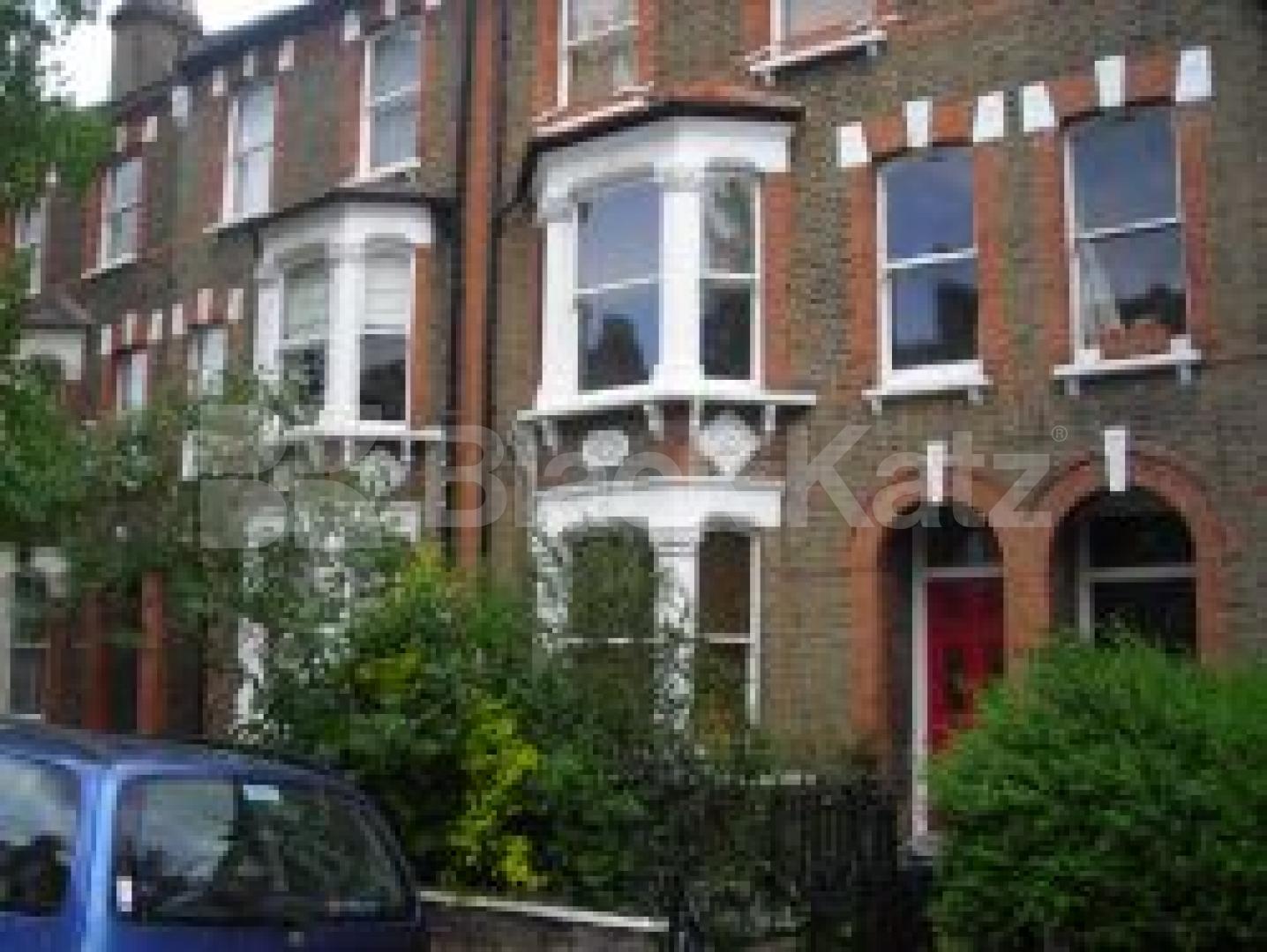 			On Hold, 2 Bedroom, 1 bath, 1 reception Flat			 Burghley Road, KENTISH TOWN NW5